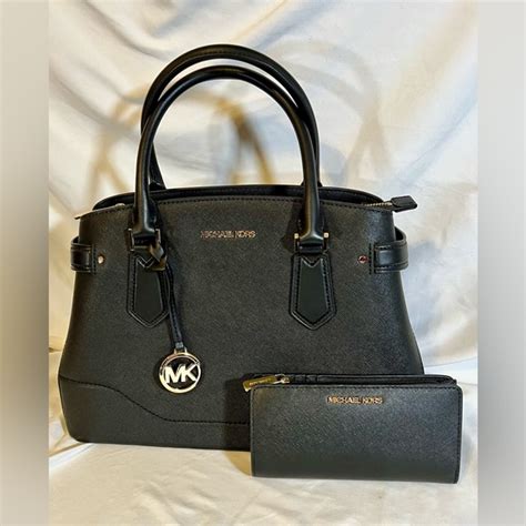 michael kors lynn handbag